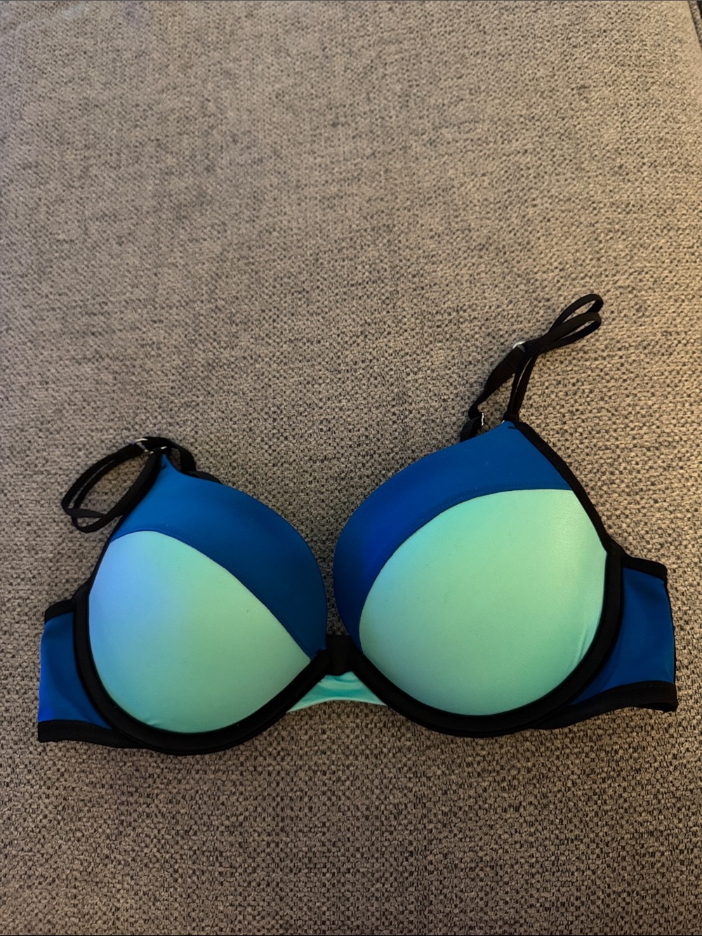 Victoria's Secret Blue and Mint Push-Up Bra